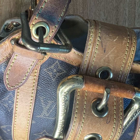 Rare Vintage Louis Vuitton Theda Bag - Picture 13 of 15